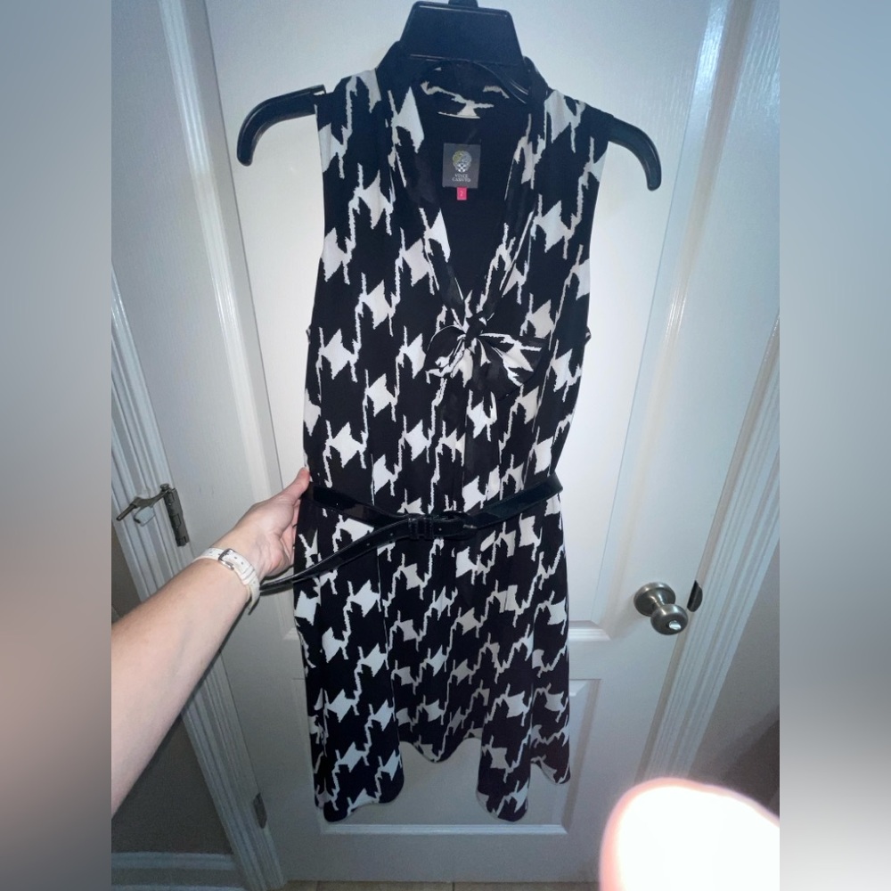 Vince Camuto Houndstooth Crew Neck Sleeveless Maxi Dress